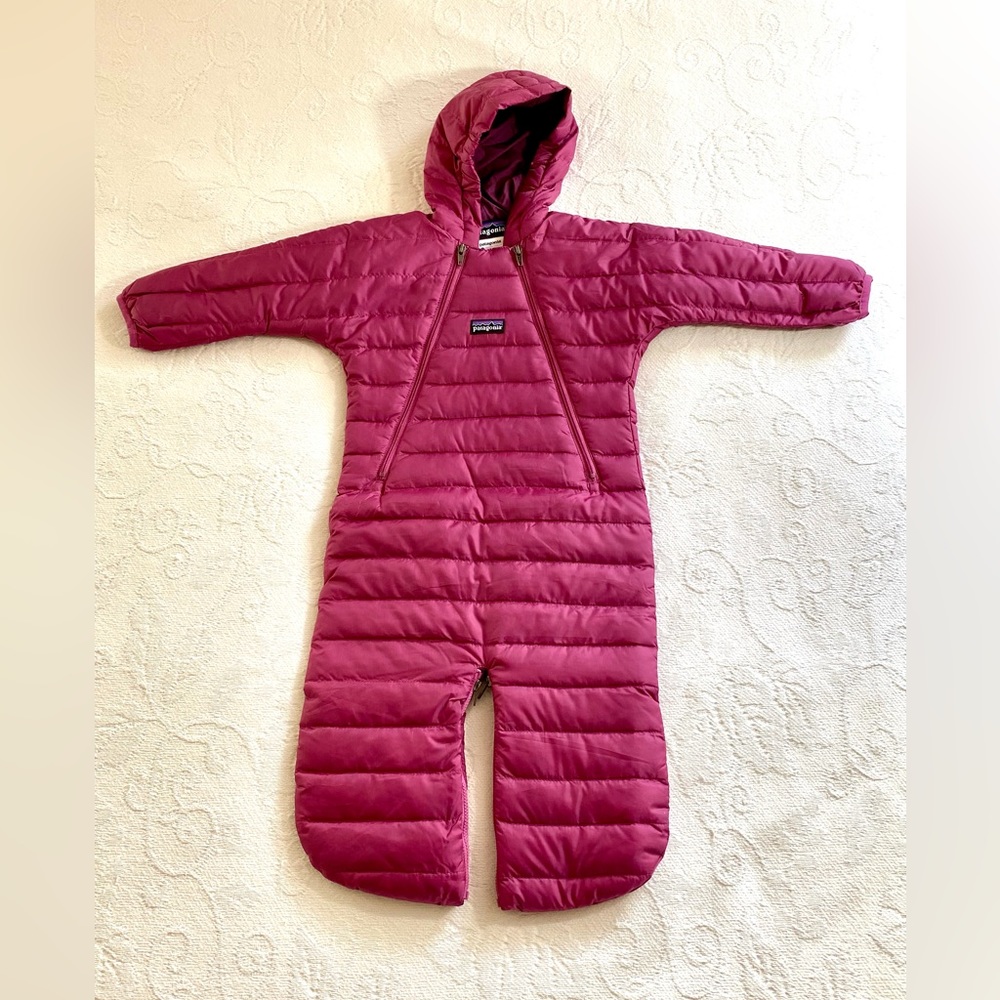 Patagonia Infant Goose Down Sweater Bunting 12 m w/ hood & convertible zipper